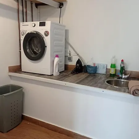 La Casa De Cristina, 30 Personas * El Dueso